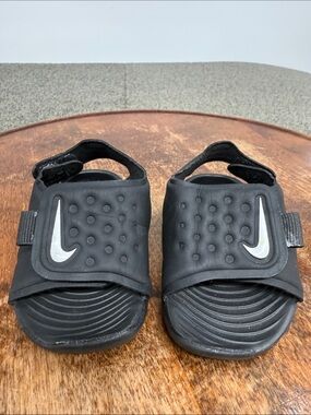 Nike Sandals Baby Kids 2C Black Sunray White Swoosh Summer Pool Beach